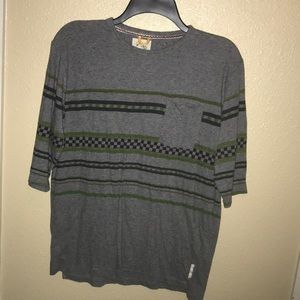 quarter sleeve w/ stripes, patterned, and pocket